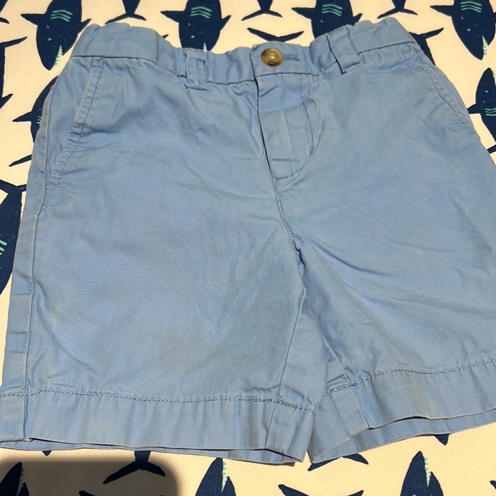 Vineyard vines